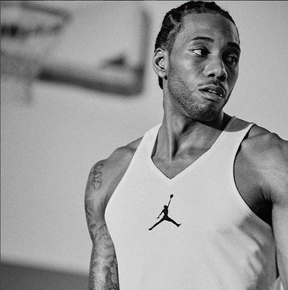 英媒：日本侵略者照片事件是个失误，布莱顿和英超此前都不了解此事（英媒：日本侵略者照片风波属失误，布莱顿与英超此前并不知情）