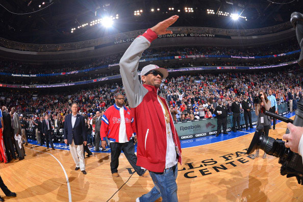 阿尔特塔：孔帕尼做什么都会很出色，他干得这么好我非常开心（阿尔特塔盛赞孔帕尼：无论做什么都很出色，他的表现让我非常高兴）