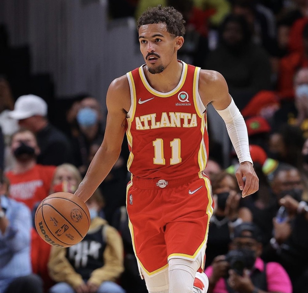 难分伯仲！朗佐·鲍尔与拉梅洛·鲍尔生涯交手5次 大球3胜2负领先（兄弟对决势均力敌：朗佐与拉梅洛生涯5次相遇，朗佐以3胜2负占上风）