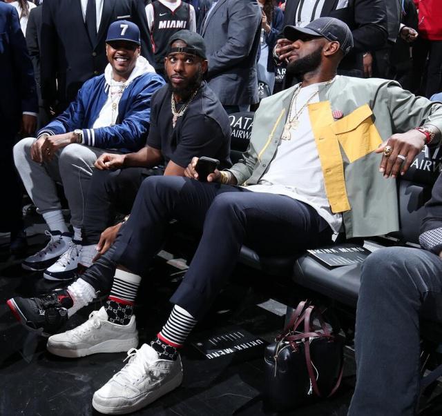 邮报：国际足联考虑强制设定比赛72小时间隔以保障球员健康（国际足联考虑强制72小时赛间隔 保障球员健康）