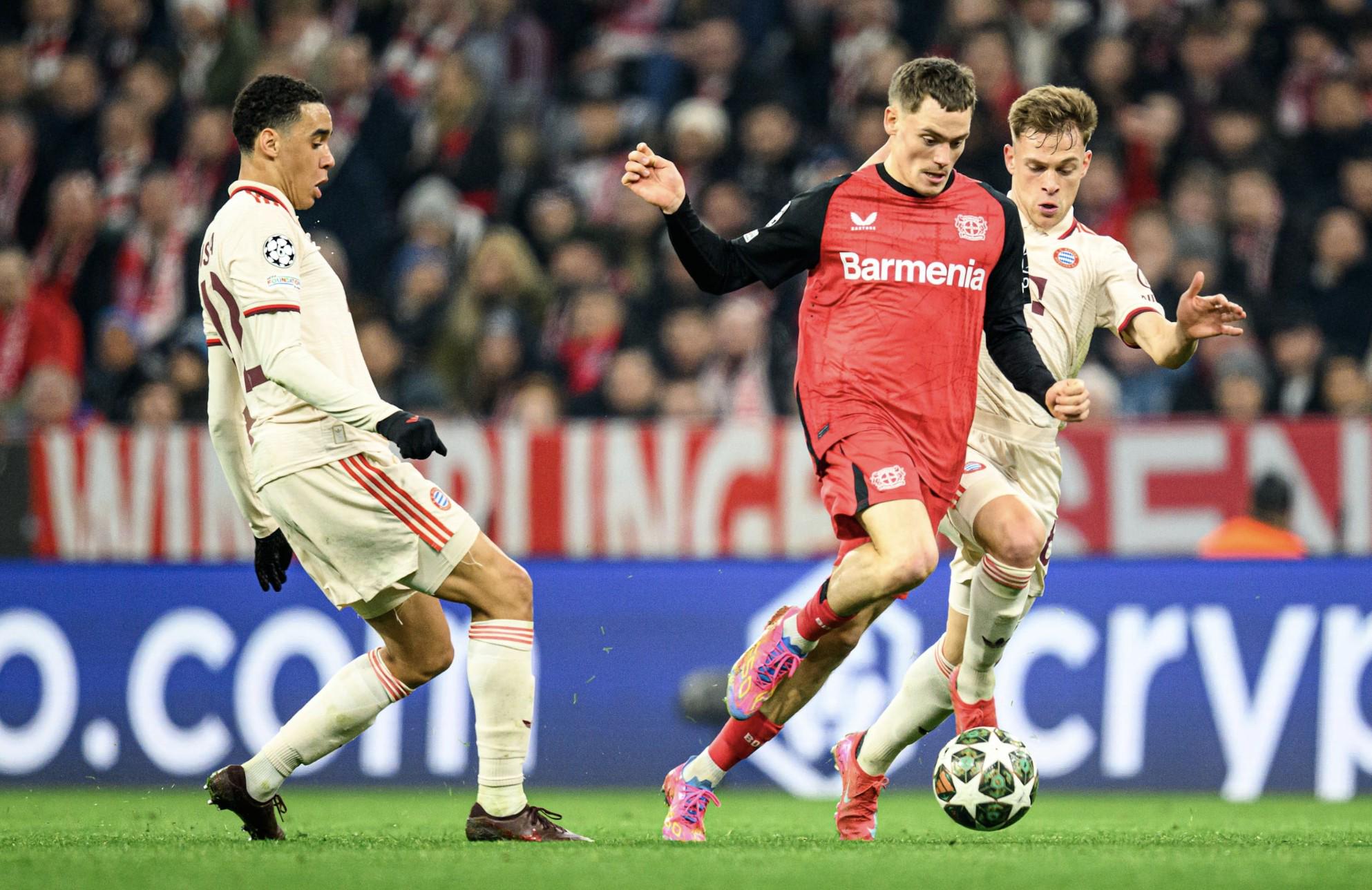 佛罗伦萨连续8场不胜，赛后哲科拿着扩音器与球迷沟通（佛罗伦萨陷入八场不胜，哲科赛后用扩音器与球迷对话）