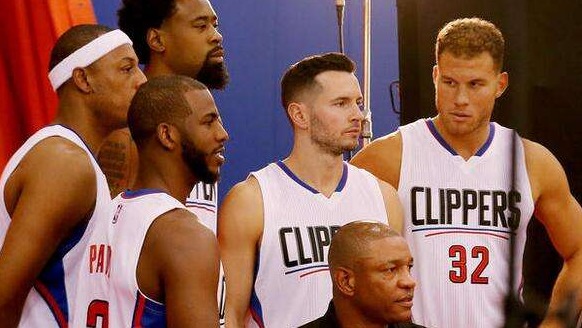 更团队了！本季福克斯关键时刻数据远低于获“关键先生”奖赛季（更讲团队！福克斯本季关键时段数据大幅低于其夺“关键先生”赛季）