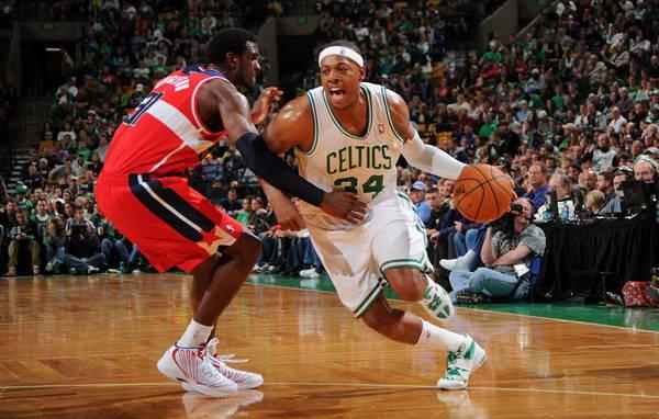 弗里克：我们今天的传球失误太多了；也许阿劳霍不该那样放铲（弗里克：今日传球失误偏多，阿劳霍那次铲球或许不该）