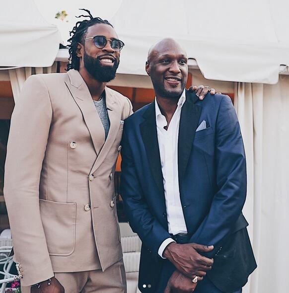 阿连德：这是我第一次拿冠军，也是我第一次戴帽，我很满意（阿连德：首冠到手、处子戴帽，我很满意）