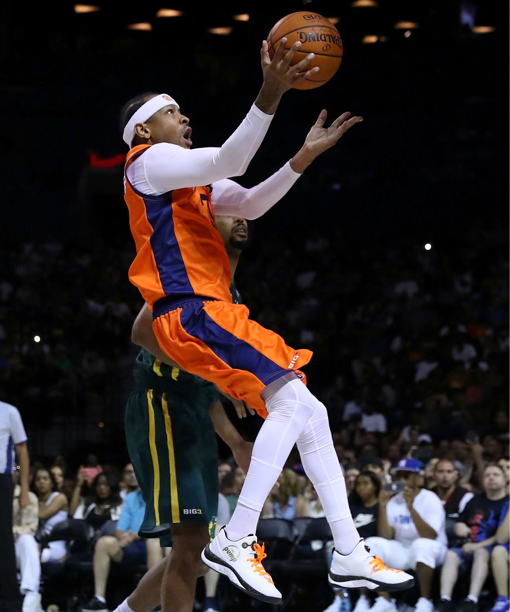 每体：拉菲尼亚是巴萨非卖品，个人目标赢得欧冠和2026年世界杯（每体：巴萨不出售拉菲尼亚，他剑指欧冠与2026年世界杯冠军）