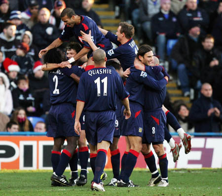 早报：多多保重（早间简报：请多保重）