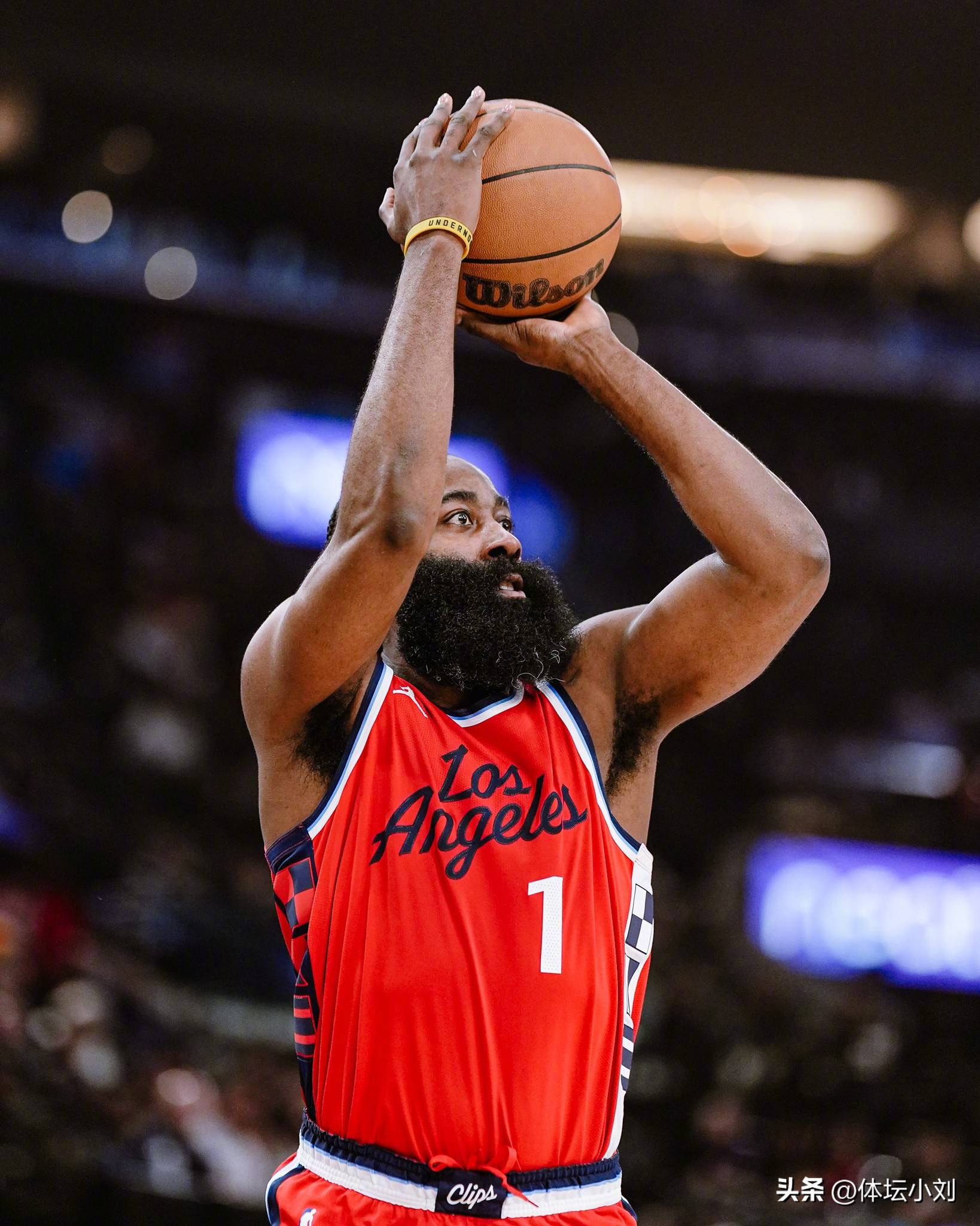 TA：齐尔克泽正处于职业生涯十字路口，未来三月对他至关重要（TA：齐尔克泽迎来职业抉择期，未来三个月至关重要）