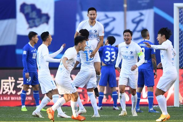 麦科勒姆压哨抛投命中，奇才单节净胜灰熊15分（麦科勒姆压哨抛投得手，奇才单节赢灰熊15分）