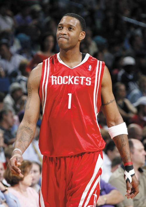 主场仅赢3场，本赛季亚泰的联赛主场胜率为全中超最低（亚泰本赛季联赛主场仅取3胜，胜率全中超最低）