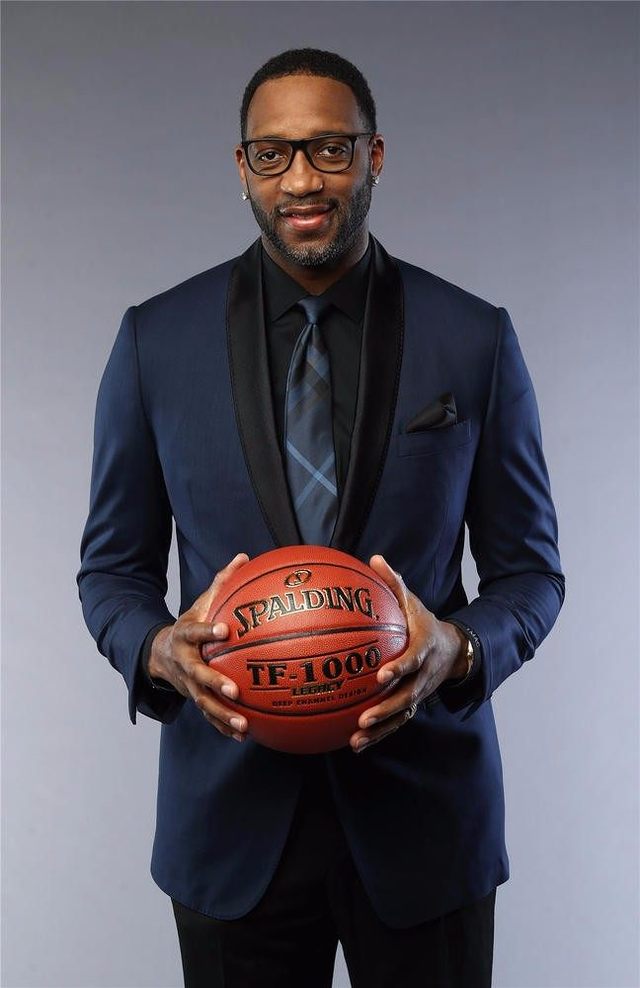 太阳主帅：狄龙的竞争精神与韧劲放在NBA里是独一无二的（太阳主帅盛赞狄龙：其好胜心与韧性在NBA独树一帜）