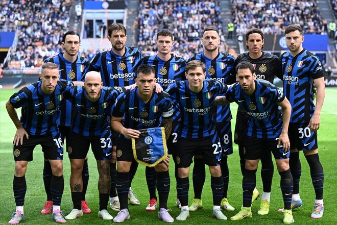 罗马诺：16岁基亚拉将与拜仁签署新合同，成为俱乐部长期计划（罗马诺：16岁基亚拉将与拜仁签订新约，纳入俱乐部长期规划）