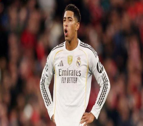 美记：狄龙情绪失控，詹姆斯等到了偷走比赛的时刻（美媒：狄龙情绪失衡，詹姆斯在关键时刻接管比赛）