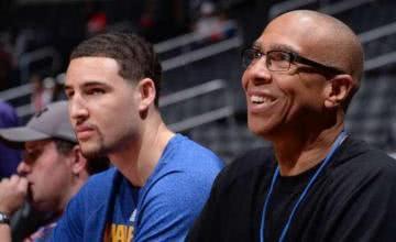 过去6场32+8+8！哈登三节空砍31+5+8，快船28分惨败，近10场仅1胜（近6战场均32+8+8！哈登三节轰31+5+8仍无力回天，快船惨负28分，近10场仅1胜）