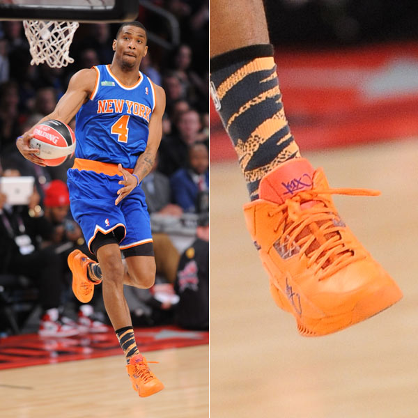 中超：北京国安客场2-1逆转上海申花（中超焦点战：北京国安客场2-1翻盘上海申花）