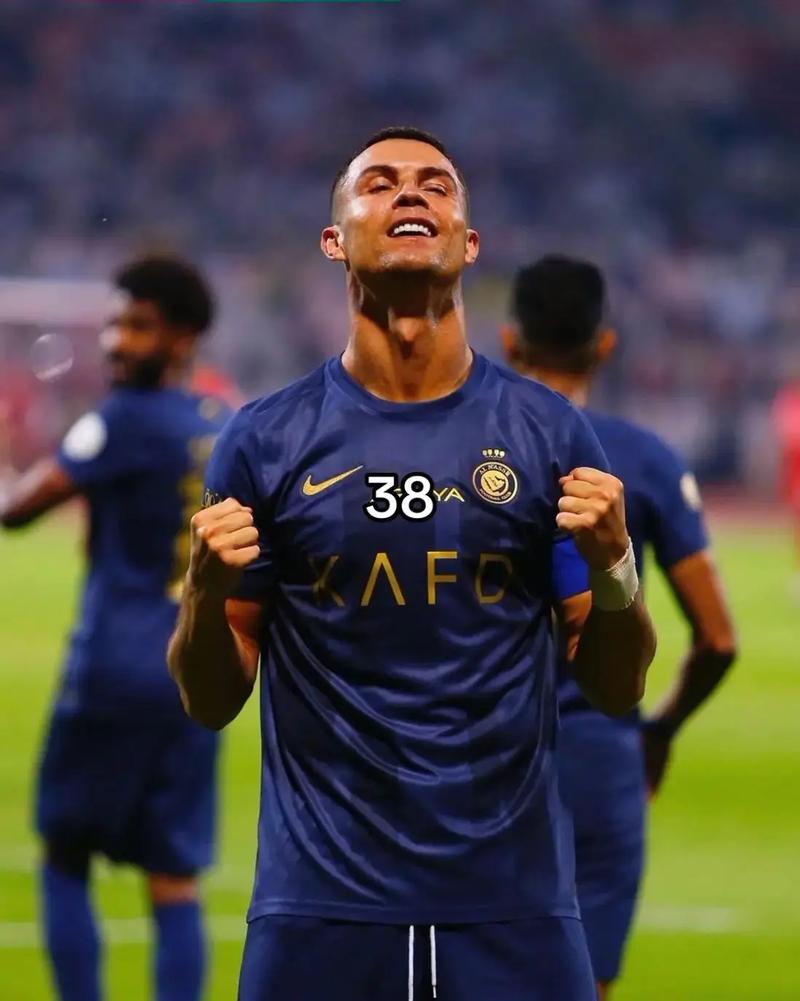 英媒：萨拉赫不打算道歉并有离队计划，本周末英超他不会出场（英媒称萨拉赫无意道歉且有离队打算，本周末英超将缺席）