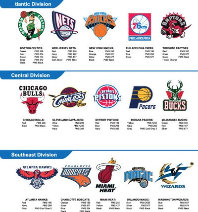 上海海港实现中超三连冠，为中国顶级联赛历史第三队（上海海港加冕中超三连冠，成中国顶级联赛史上第三支三连冠球队）